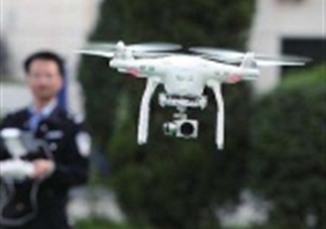 “無人機(jī)交警”規(guī)?；蠉?這些本領(lǐng)不可不知