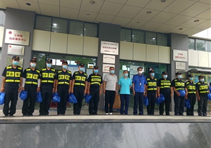 宗保公司多項目甲方領(lǐng)導慰問公司員工