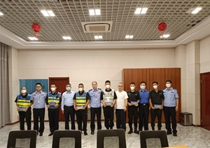 宗保公司員工孫勇工作表現(xiàn)突出受到浦東機(jī)場(chǎng)候機(jī)樓派出所表彰