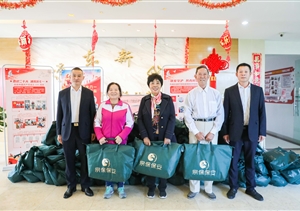 宗保公司看望慰問離退休老干部